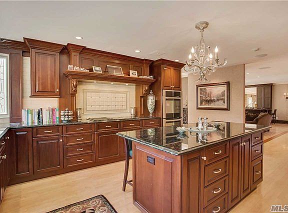 3rd image of 22 Brycewood Dr