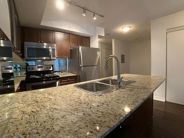 761 Bay St #2112 — Photo 4
