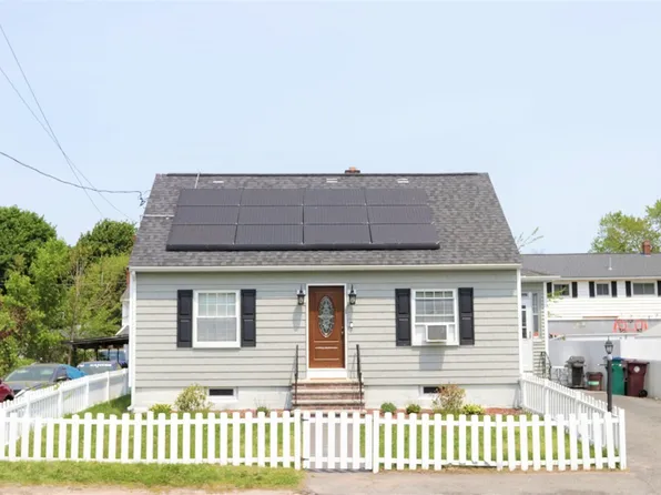 159 Dracut St, Lowell, MA 01854