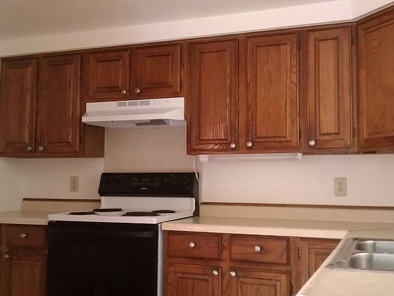 3rd image of 318 Washington Ave #2