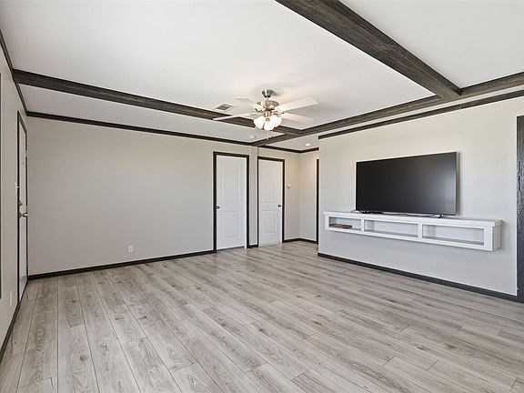 3rd image of 246 San Fernando Rd