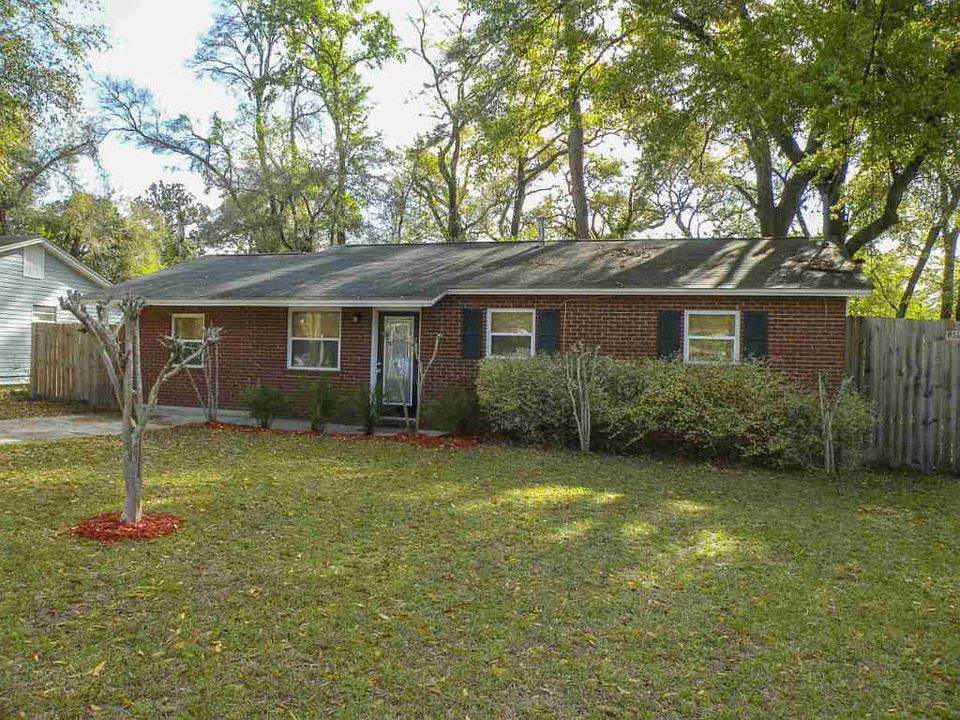 1st image of 1325 Blossom Cir