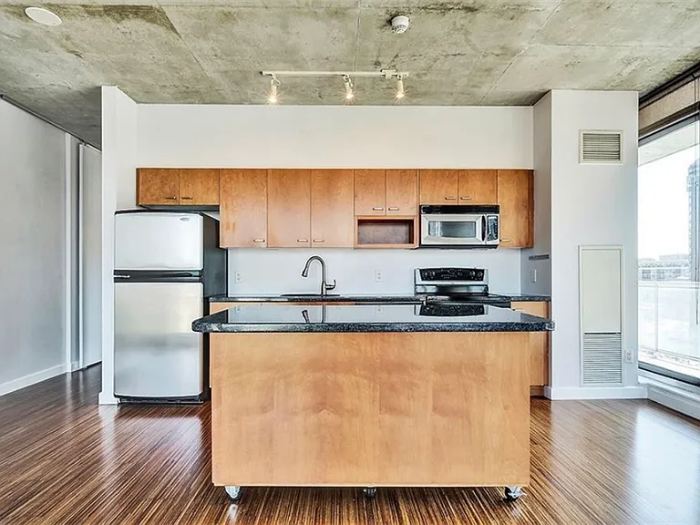 179 George St #706 — Photo 30