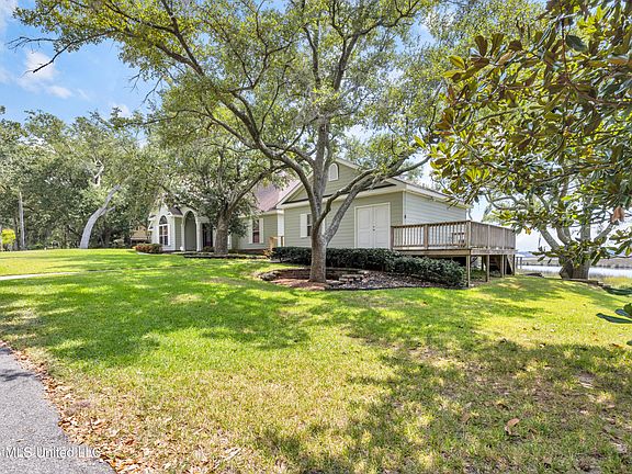 2nd image of 3512 Celeste Ave