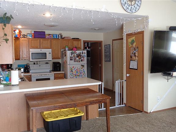 4th image of 16522-24 56th Avenue #1-2