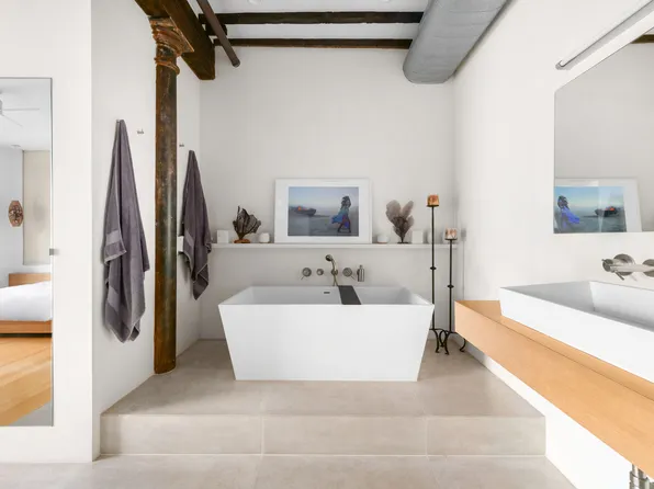 478 West Broadway image 12 of 18