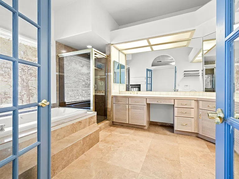 7600 Painted Dunes Dr — Photo 16