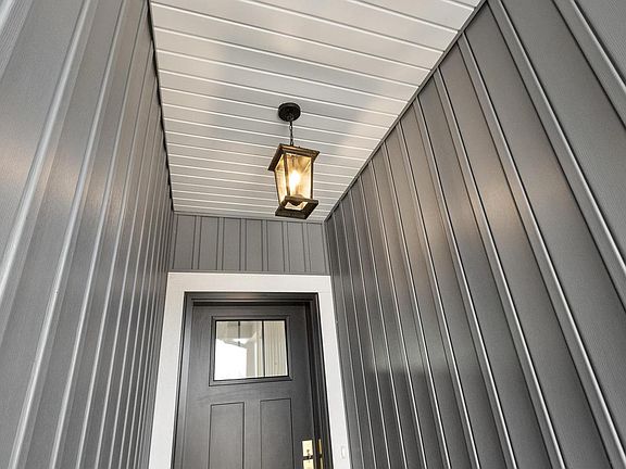2nd image of 305 Willow STREET