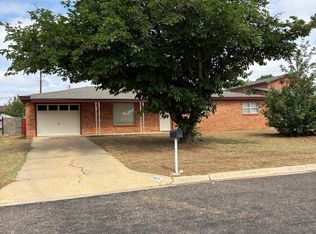 605 SW 19th St, Seminole, TX 79360