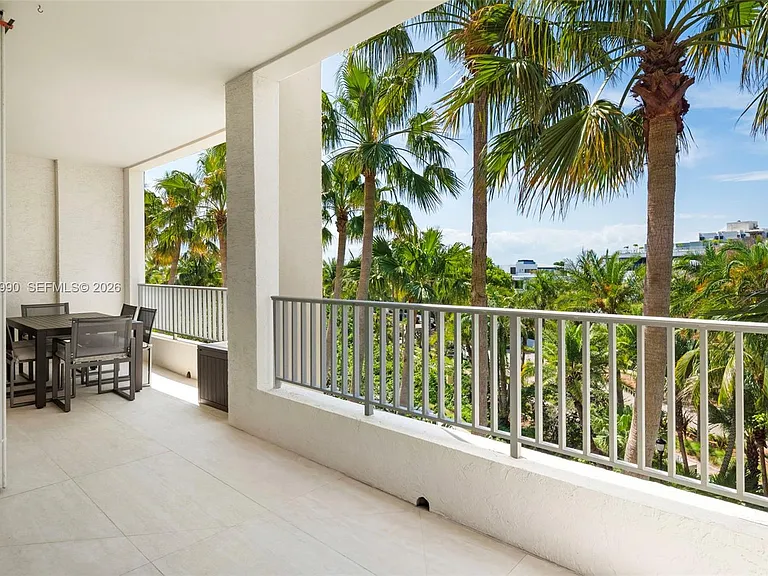 701 Crandon Blvd #401 — Photo 34