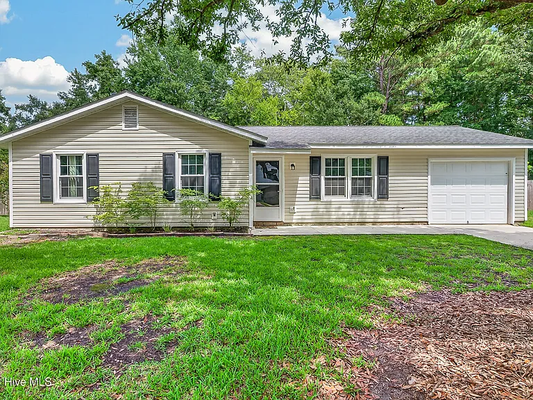 509 Redwood Pl — Photo 1