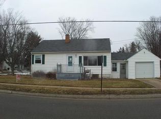 212 W Kent St, Grand Ledge, MI 48837