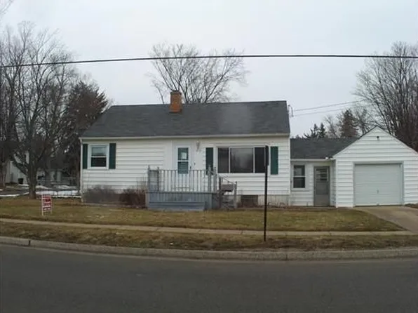 212 W Kent St, Grand Ledge, MI 48837