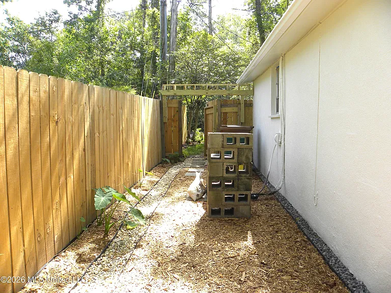 11447 Summer Lane Rd — Photo 26
