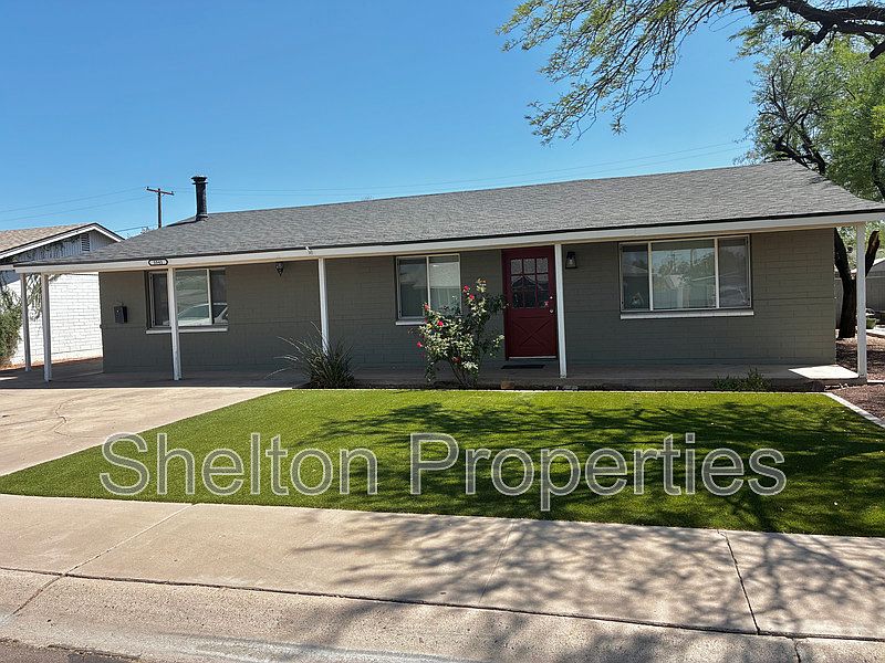1st image of 1041 W 18th St