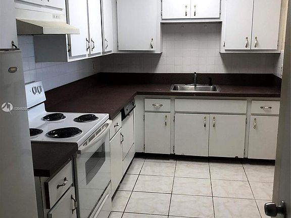 3rd image of 14850 Naranja Lakes Blvd #B4f