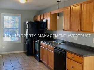 240 Cumberland St #1, Westbrook, ME 04092