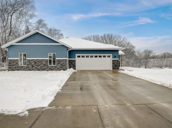 216 Chalet Drive, Stoughton, WI 53589