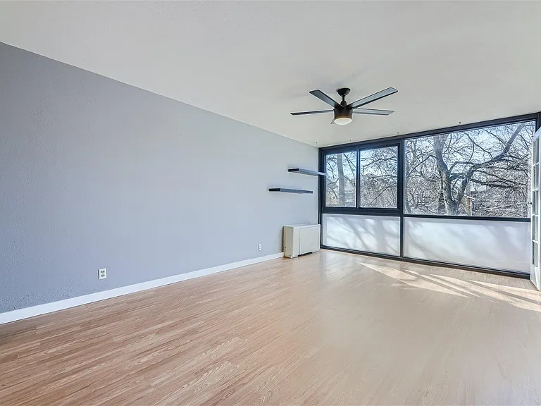 1050 N Corona St #107 — Photo 1