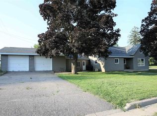 345 Roosevelt St, Rio, WI 53960