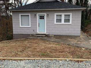 702 5th St, North Wilkesboro, NC 28659