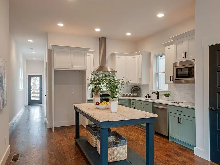 513B Weakley Ave — Photo 11
