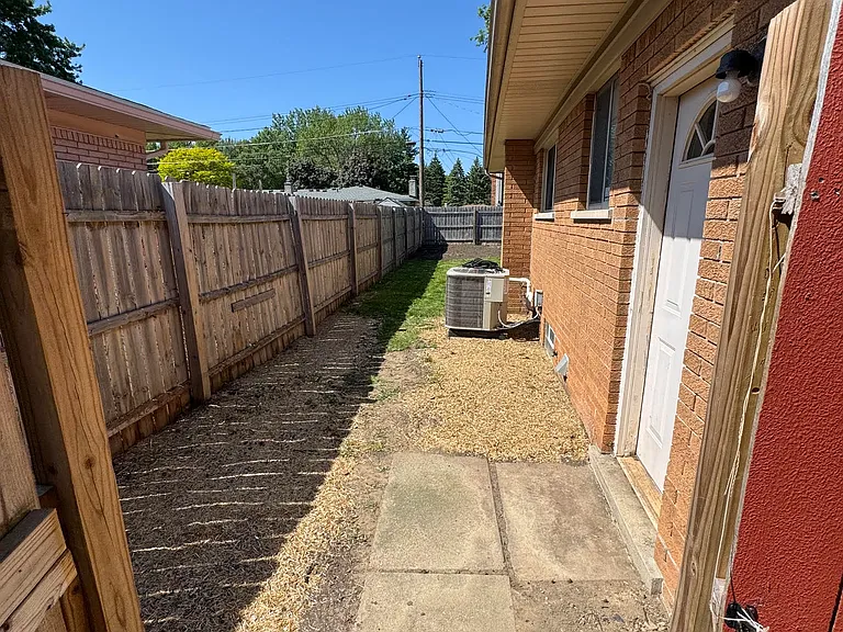 11489 Anna Lisa Dr — Photo 4