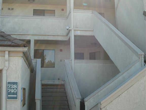 2nd image of 738 Island View Cir