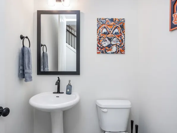 652 Haley Ln, Auburn, AL