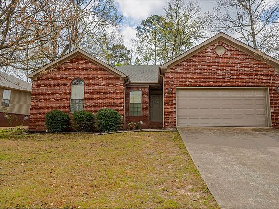 2nd image of 35 Garden Oaks Dr