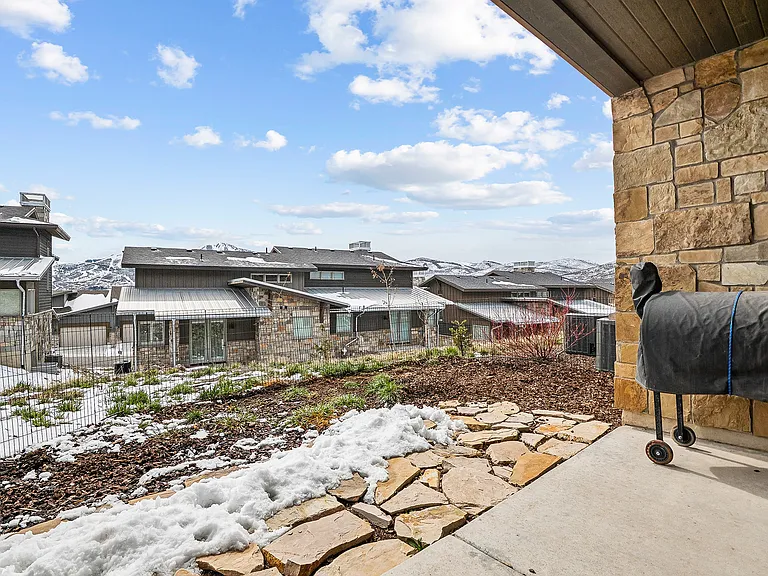 11921 N Shoreline Dr — Photo 31