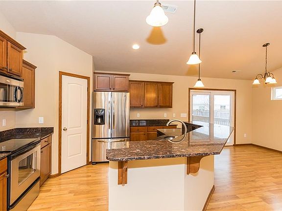 5th image of 13008 Tanglewood Dr
