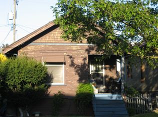 5340 Roosevelt Way NE, Seattle, WA 98105