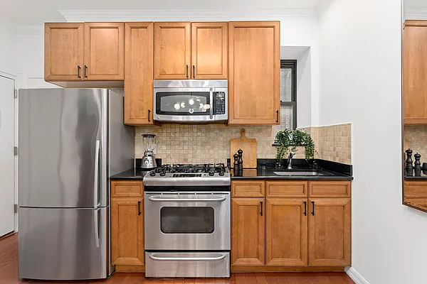 kitchen  534 East Rich Street - Unit 29 — Discovery Place