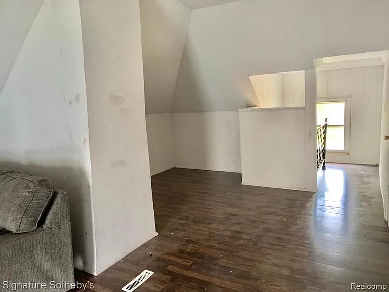 81 N Lynn Ave — Photo 17