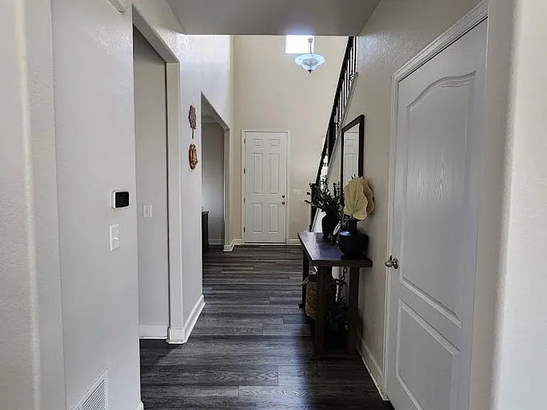 7546 Sabino Ln — Photo 5