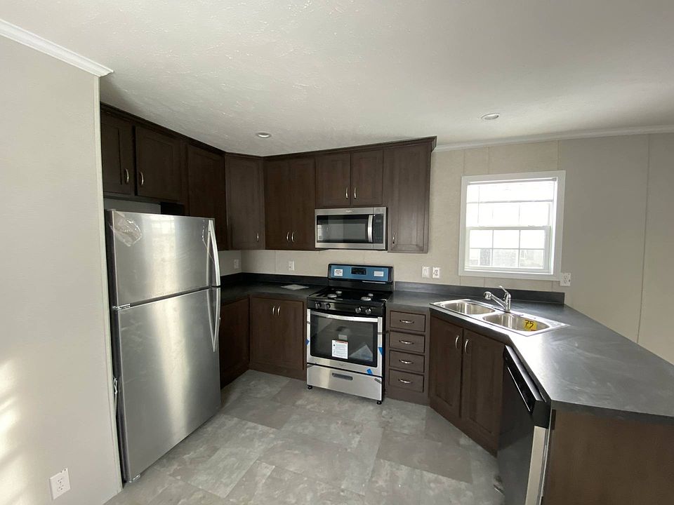 1st image of 4925 Genesee St #409S