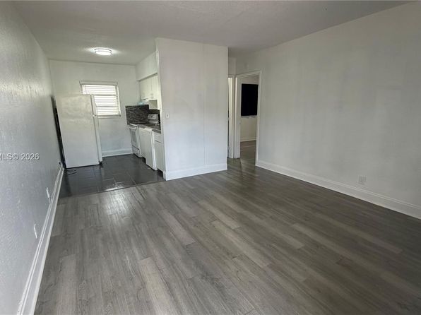 6300 Miramar Pkwy APT 4