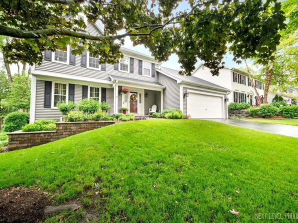 1908 Jeanette Ave, Saint Charles, IL 60174