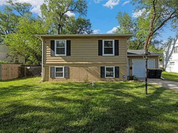 8704 E Bannister Ter, Kansas City, MO 64134
