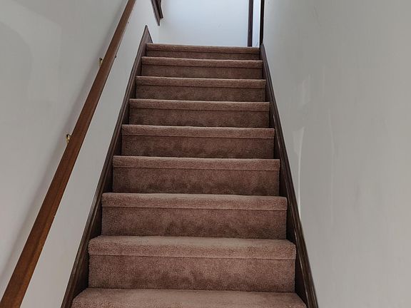 5th image of 2167 Olive Ave