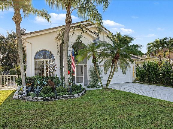 3rd image of 3694 Old Lighthouse Cir
