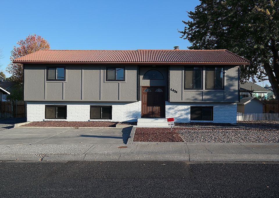 1st image of 1421 S Lakeway Dr