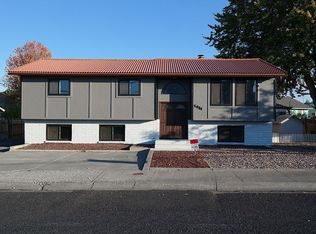 1421 S Lakeway Dr, Moses Lake, WA 98837