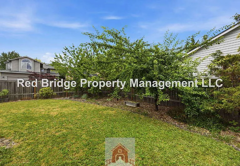 13571 SW Uplands Dr — Photo 36