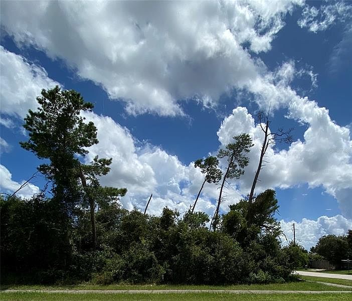 2nd image of 2731 N Juliet Dr