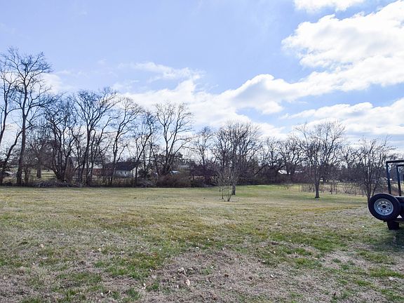 5th image of 1059 Robertson Rd