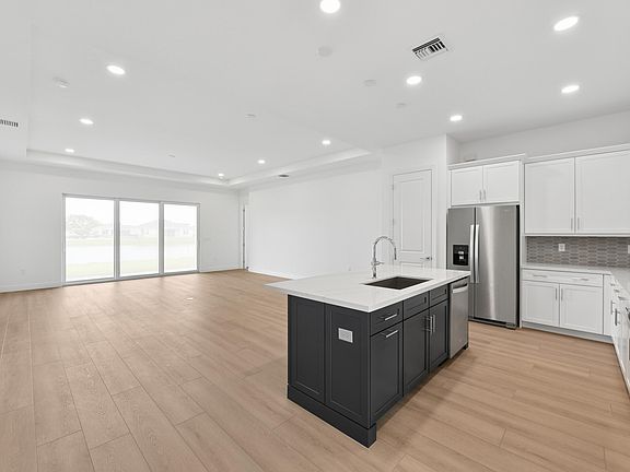 3rd image of 2850 68th Street