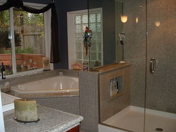 Granite Mstr Bath  - Jetted Tub; 5 foot Shower