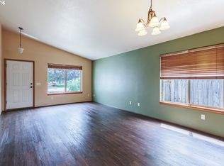 52831 NE 2nd St, Scappoose, OR 97056